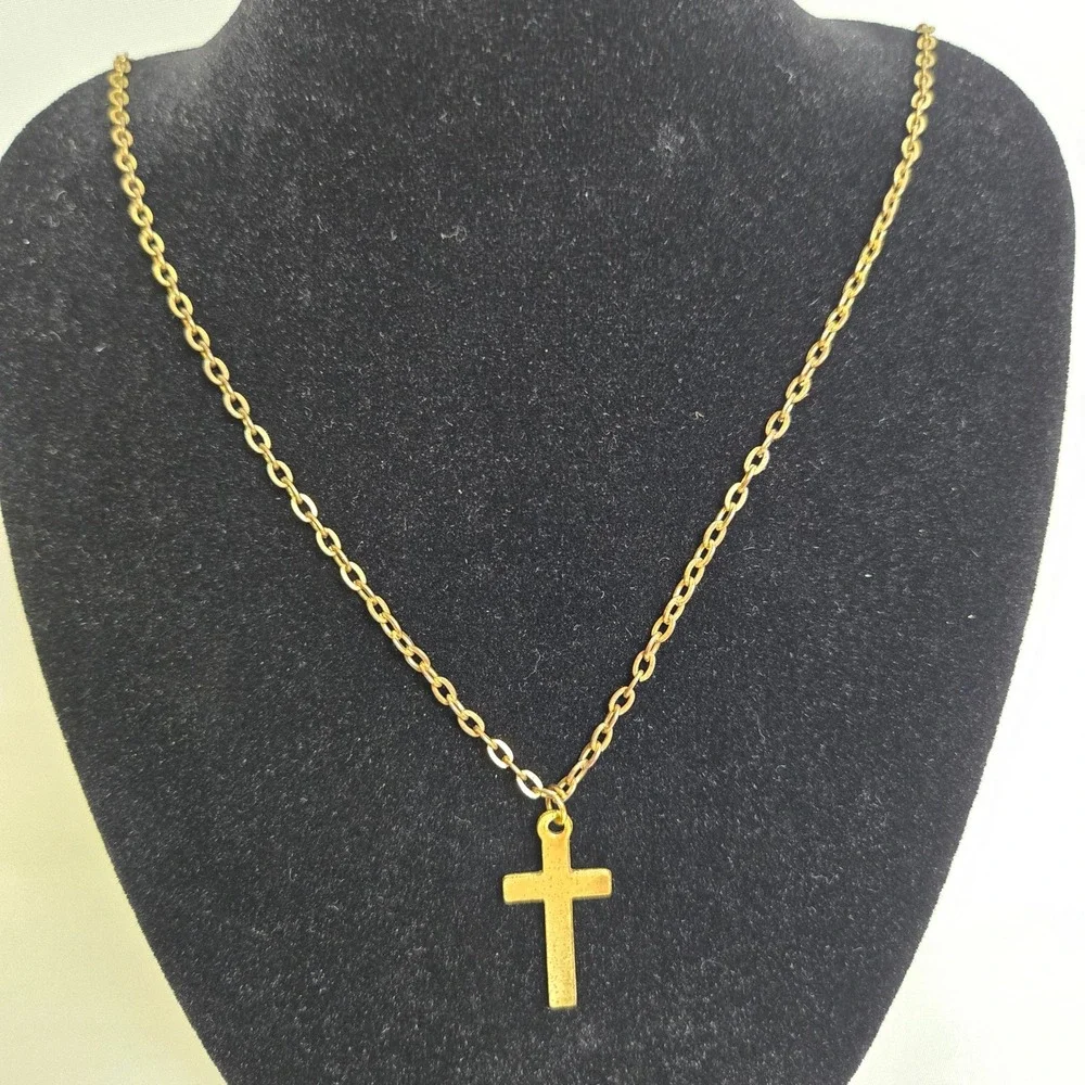 Cross Necklace, Gold Tone‎